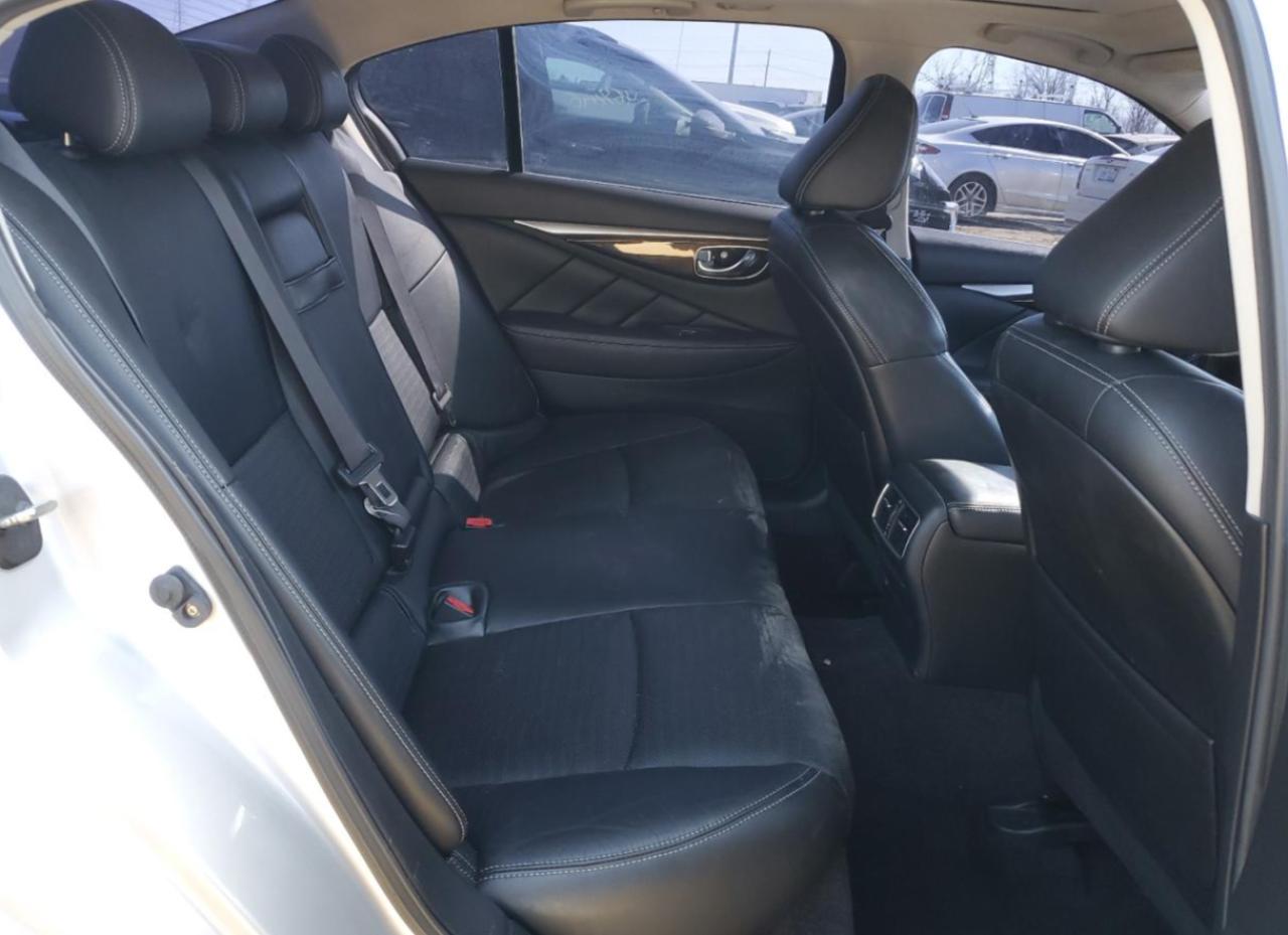 2015 Infiniti Q50 - Image 10