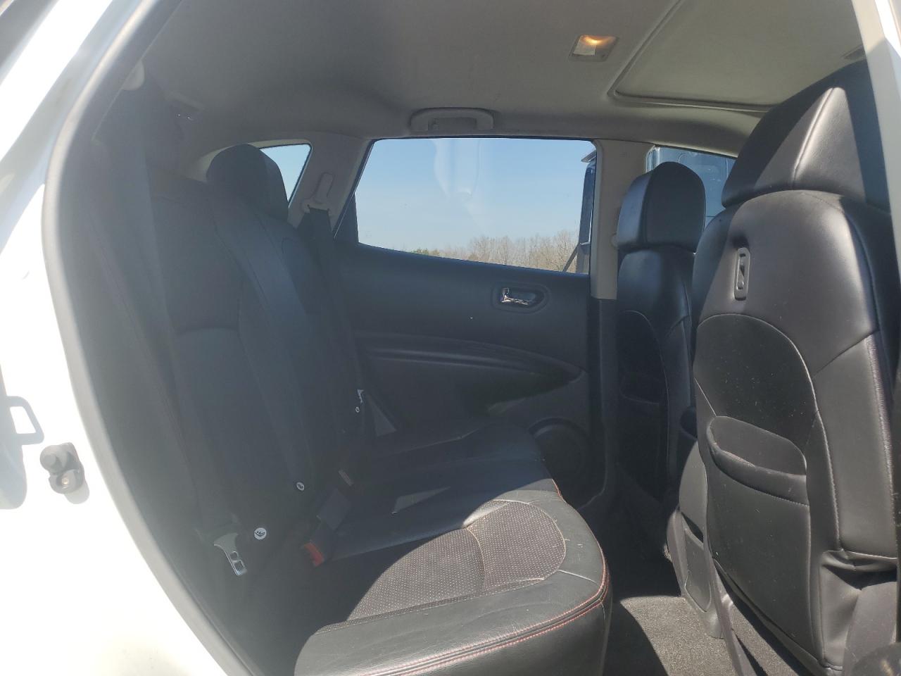 2013 Nissan Rogue - Image 11