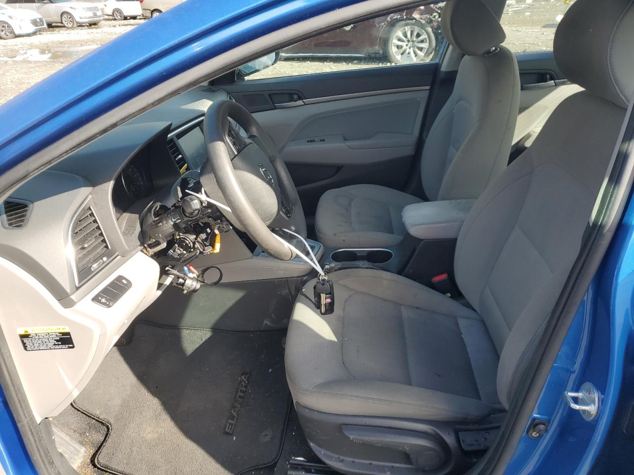 2017 Hyundai Elantra - Image 7