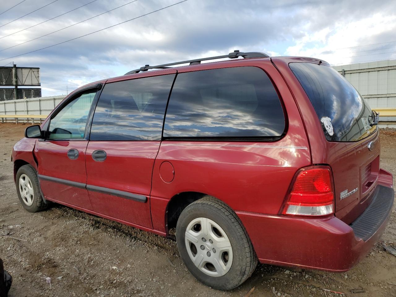 2005 Ford Freestar - Image 2