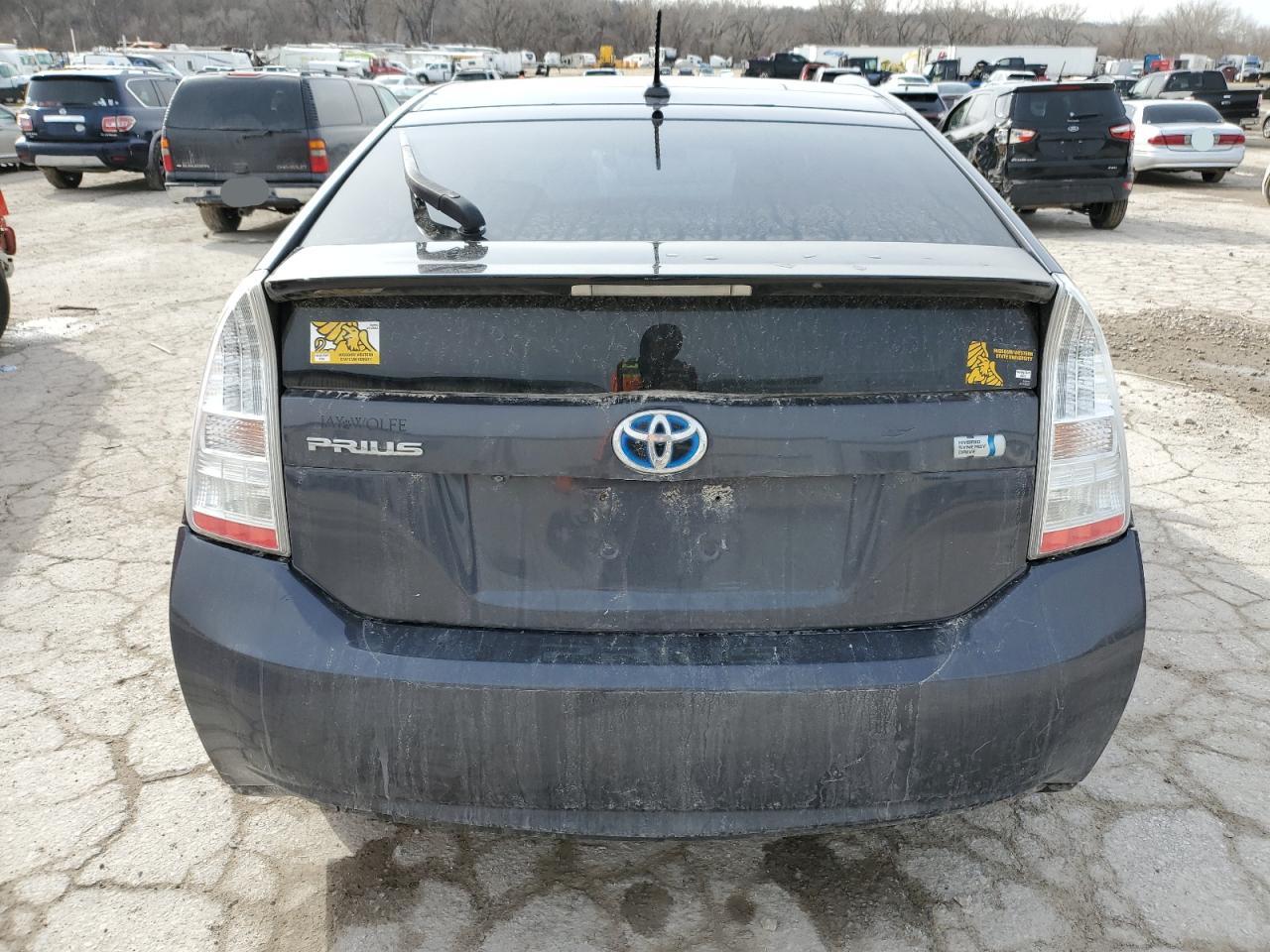 2010 Toyota Prius - Image 6