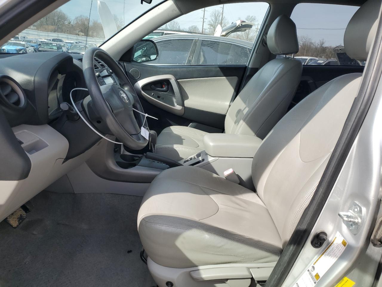 2008 Toyota RAV 4 - Image 7
