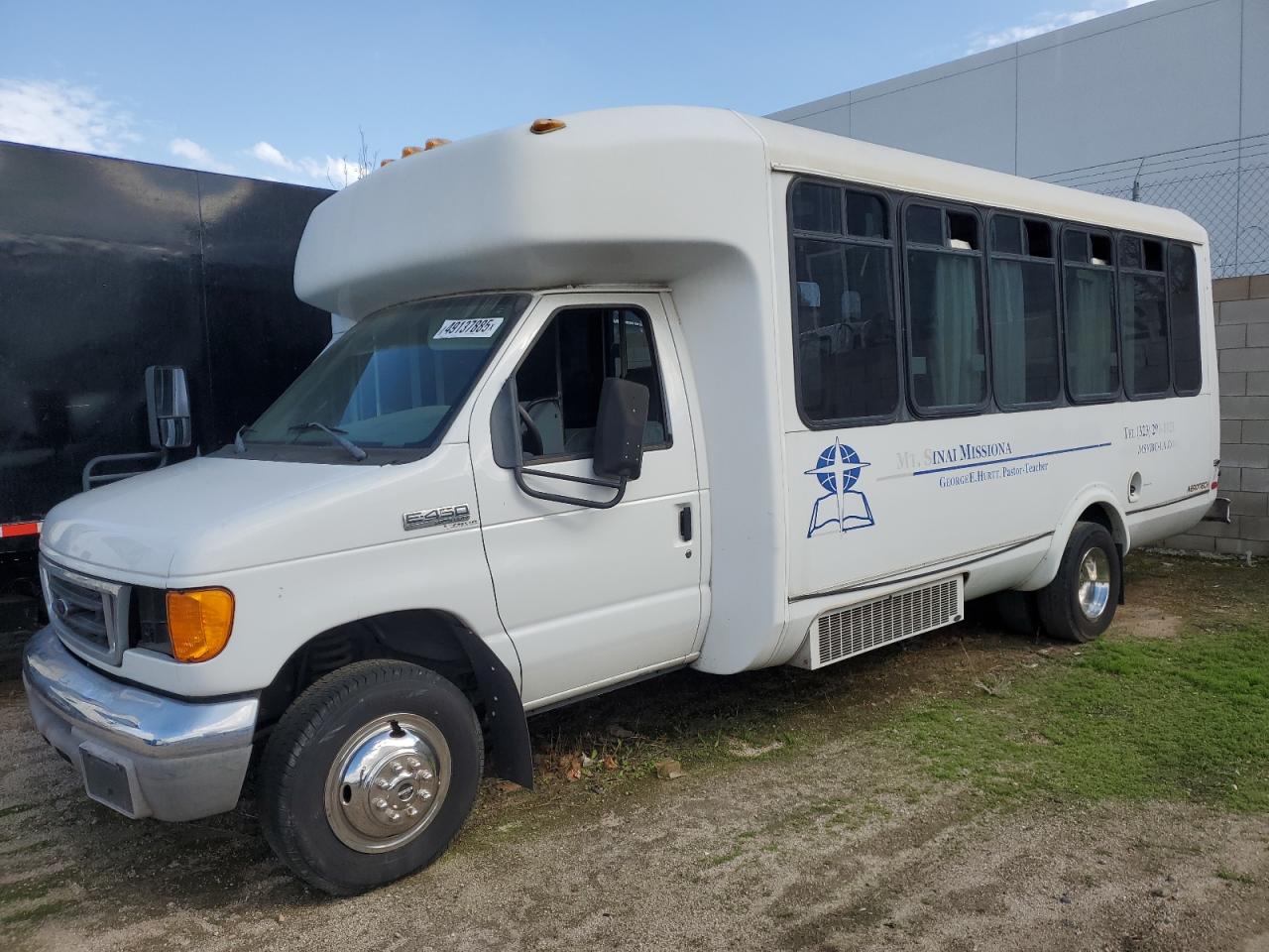 2007 Ford Econoline E450 Super Duty Cutaway Van de vânzare în Colton, CA - Vandalism