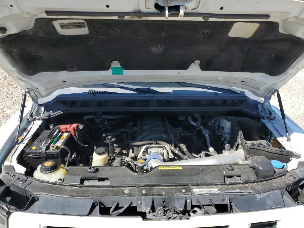 2014 Nissan Titan - Image 12