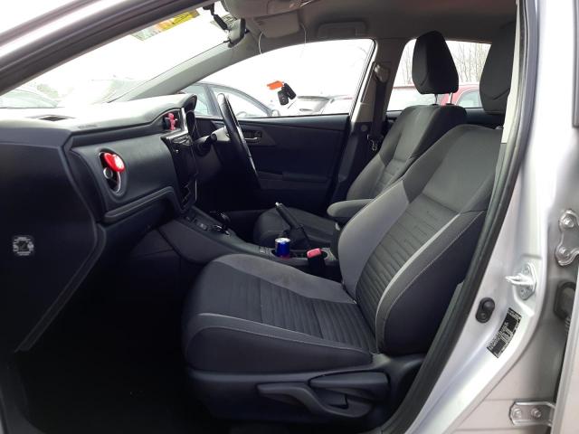 2015 TOYOTA AURIS BNES