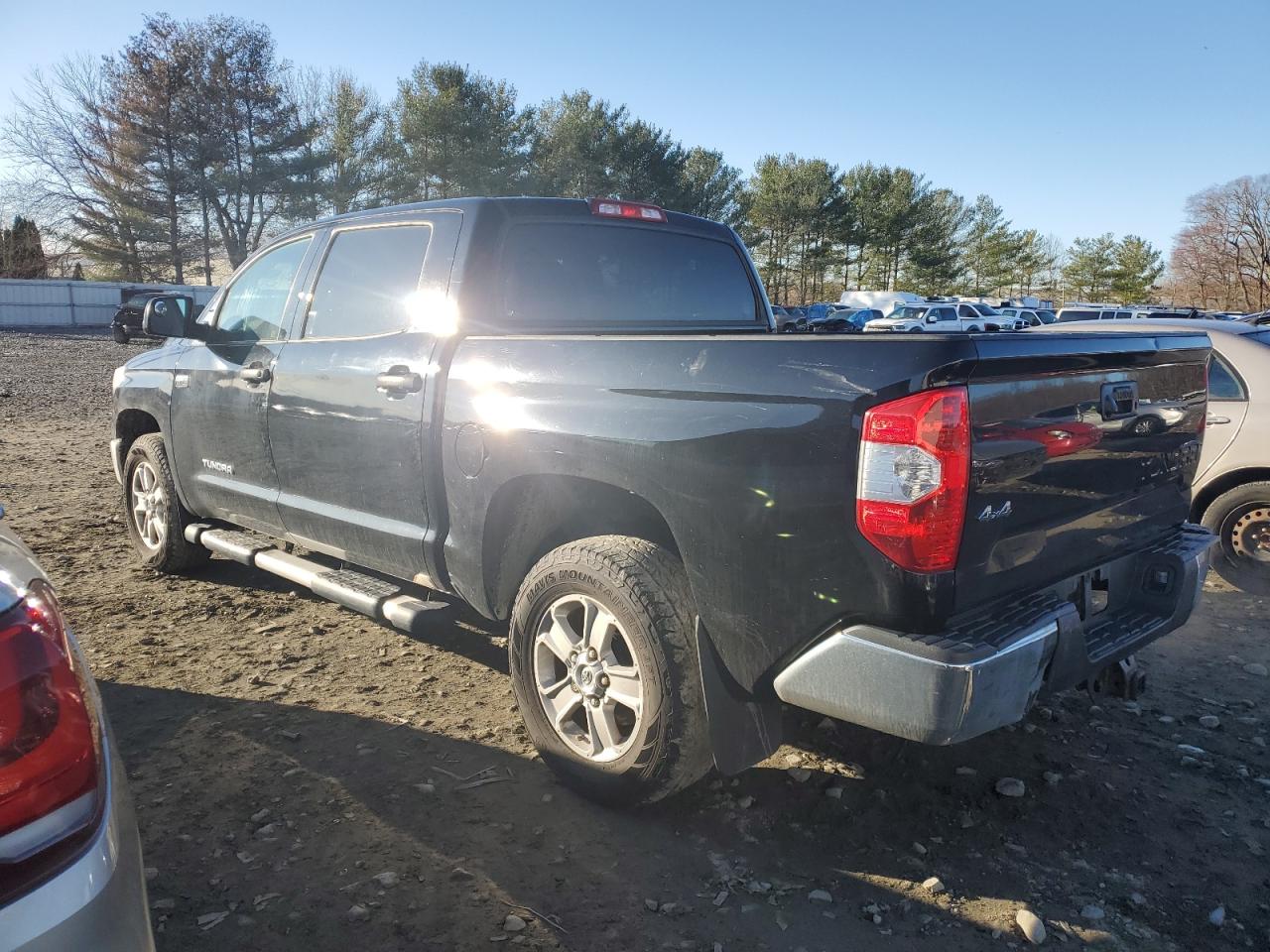 2016 Toyota Tundra - Image 2