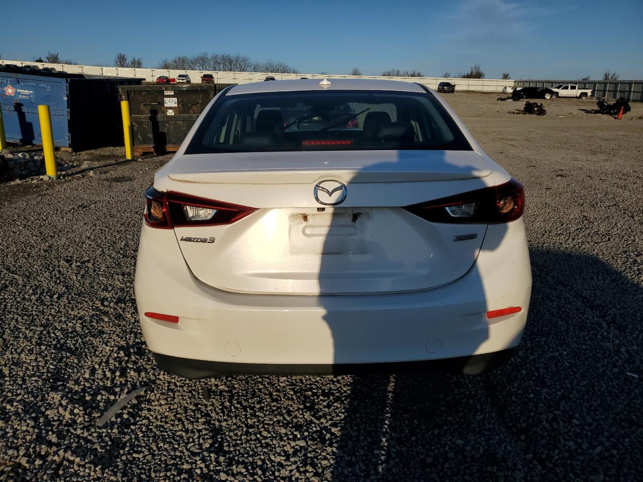 2015 Mazda 3 - Image 6