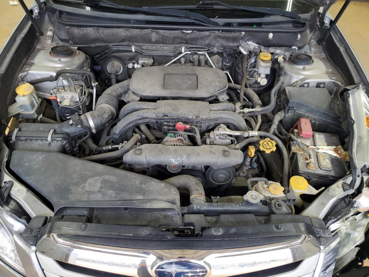 2011 Subaru Outback - Image 12