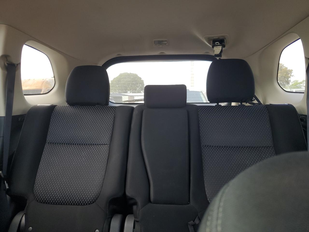 2017 Mitsubishi Outlander - Image 10