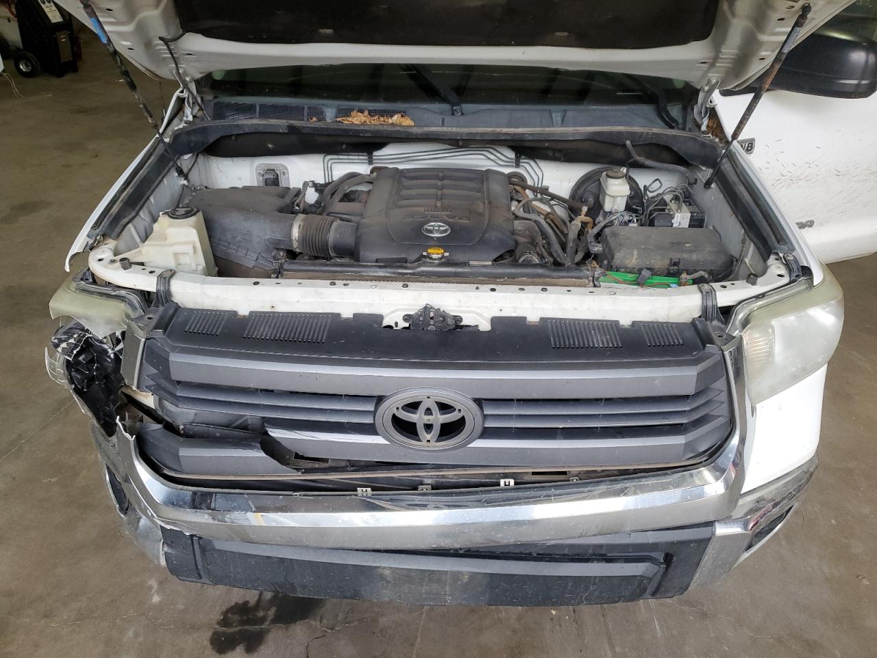 2014 Toyota Tundra - Image 11