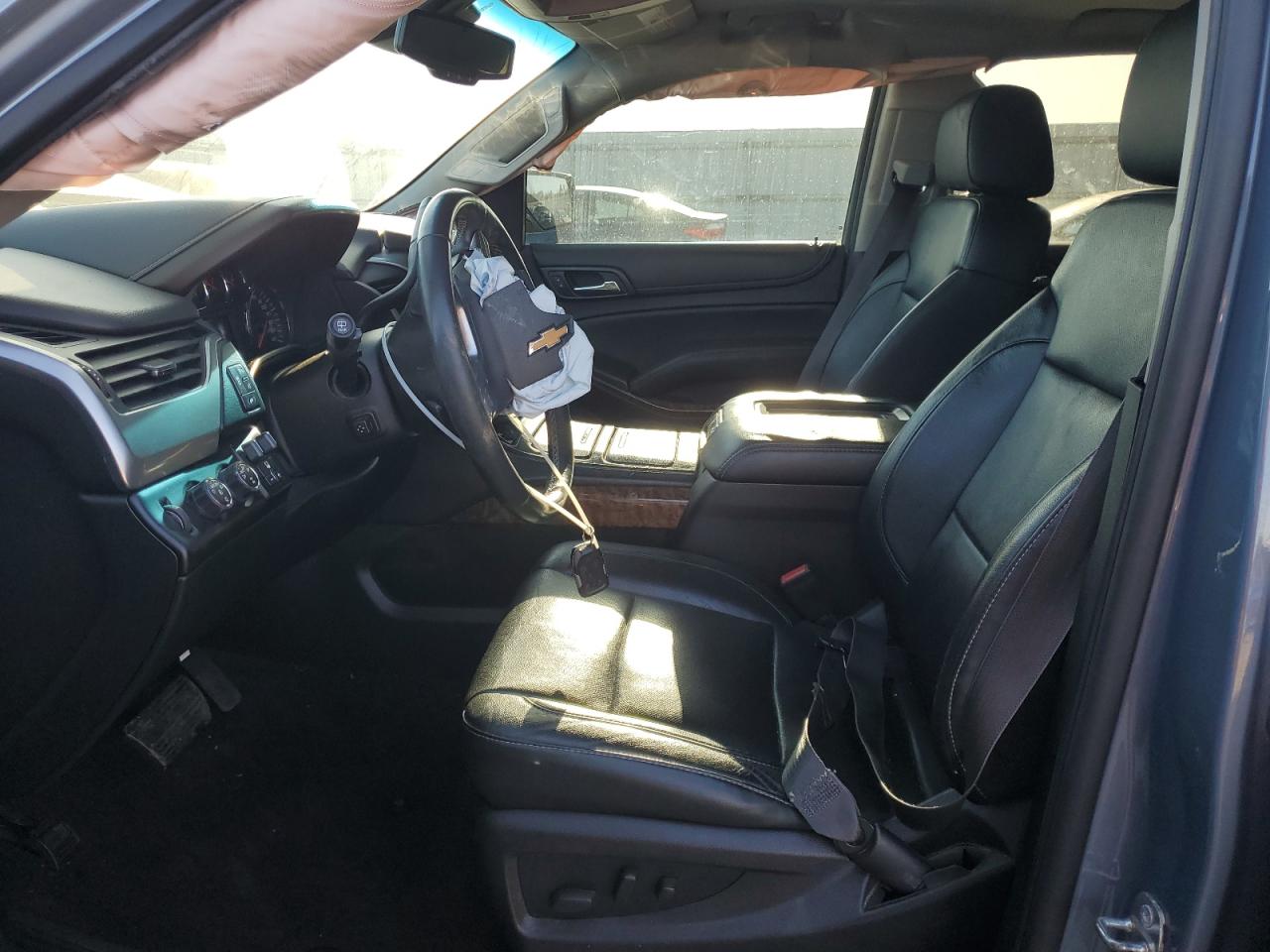 2015 Chevrolet Suburban - Image 7