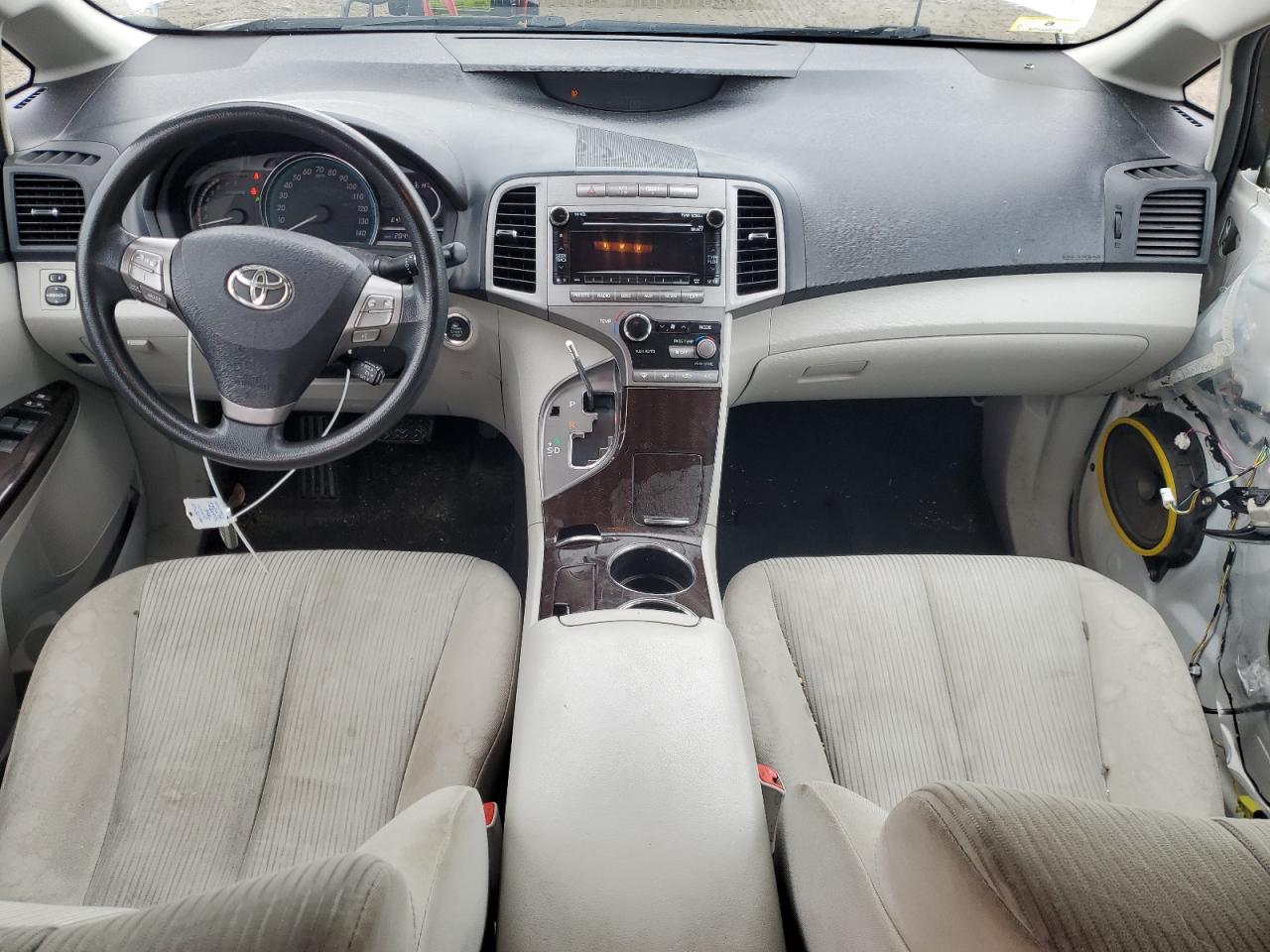 2010 Toyota Venza - Image 8