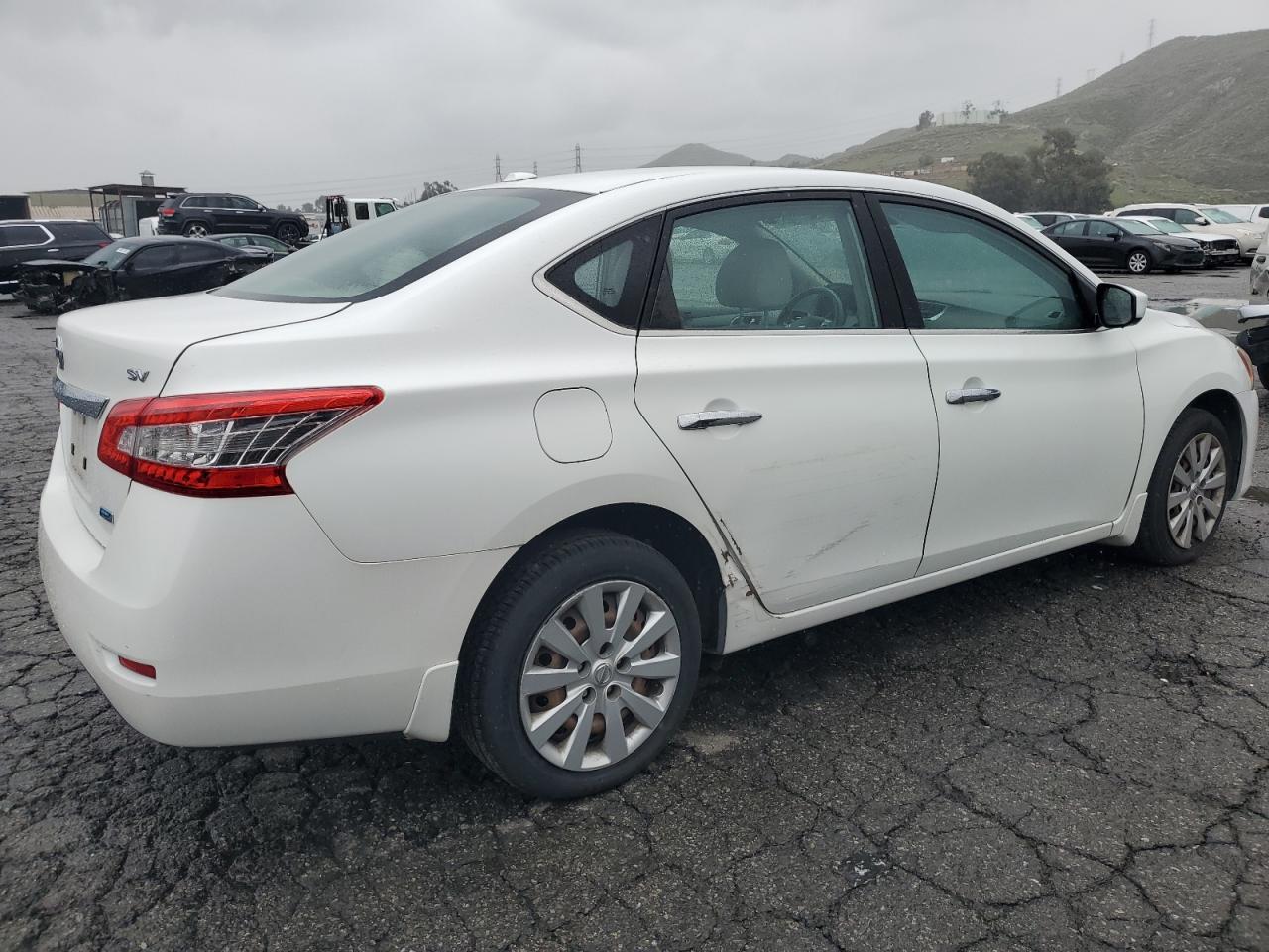 2013 Nissan Sentra - Image 3