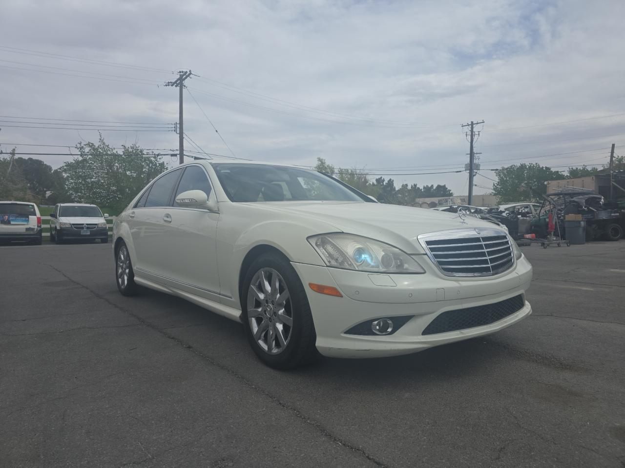 2009 Mercedes-Benz S 550 for Sale in North Las Vegas, NV - Minor Dent/Scratches