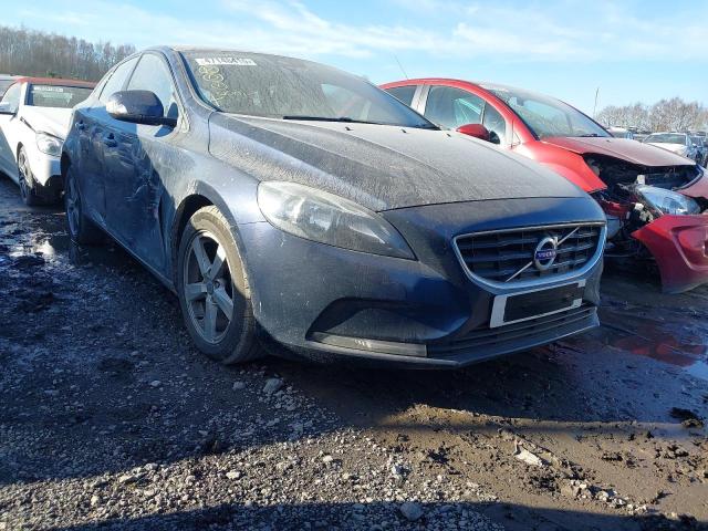 2013 VOLVO V40 ES D2