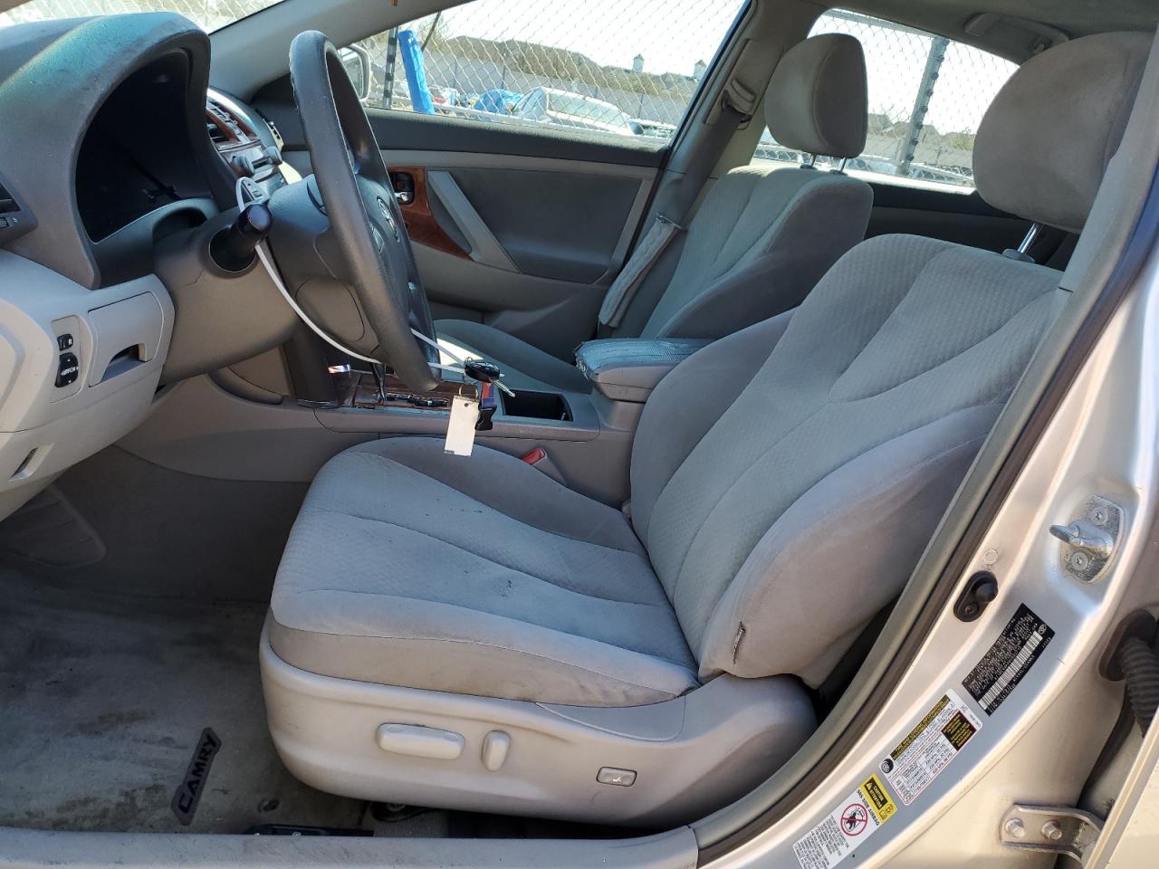 2009 Toyota Camry - Image 7