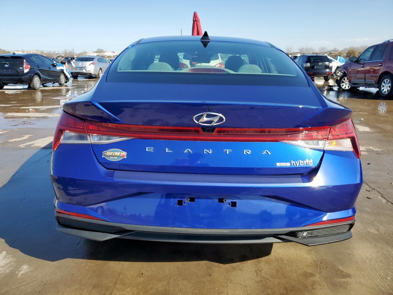 2022 Hyundai Elantra - Image 6