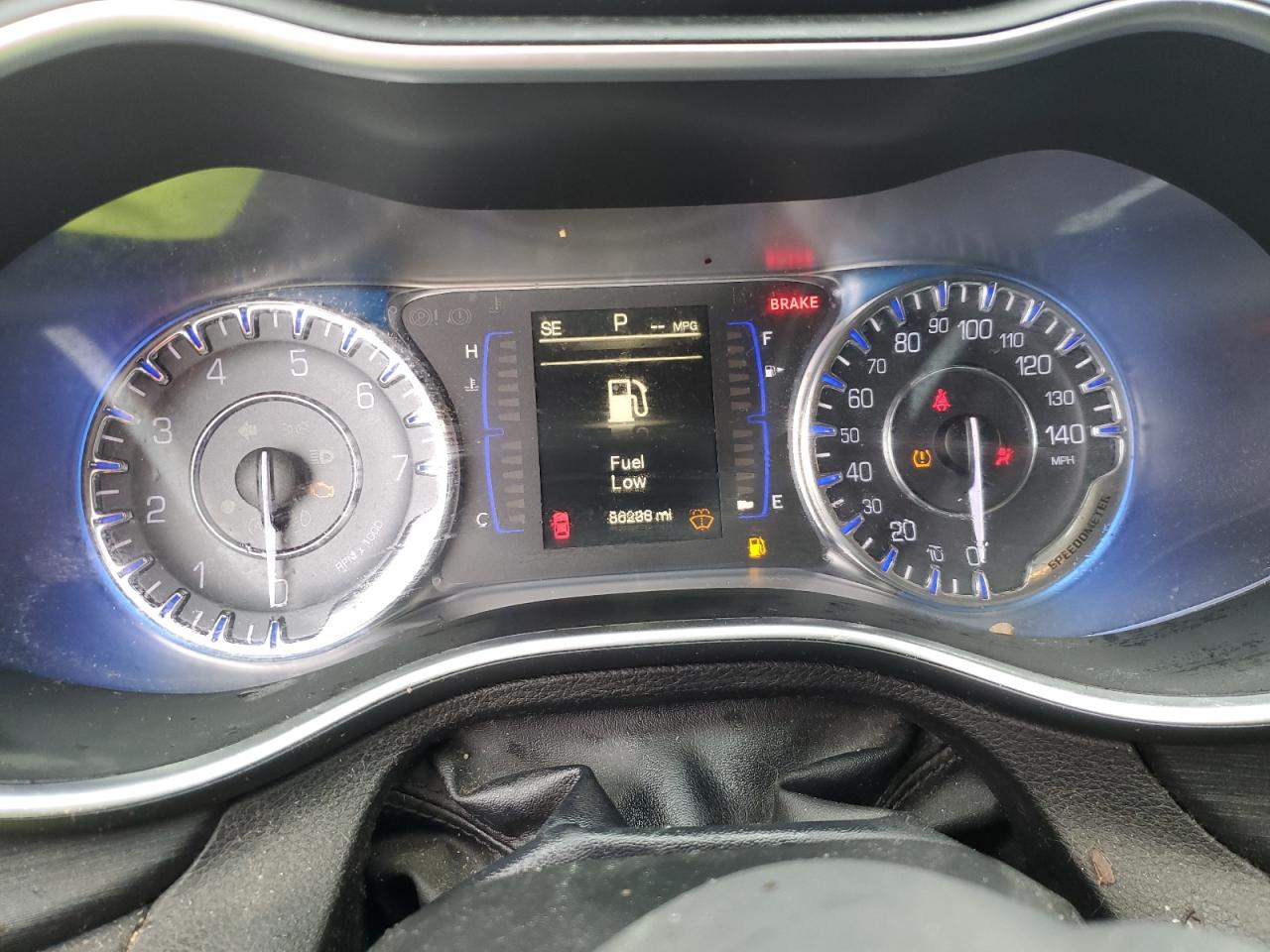 2015 Chrysler 200 - Image 9