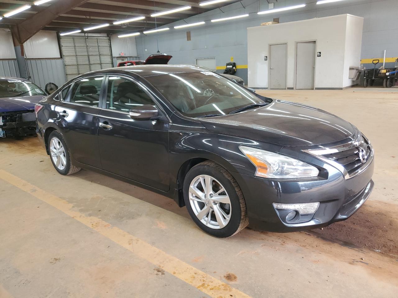 2014 Nissan Altima - Image 4