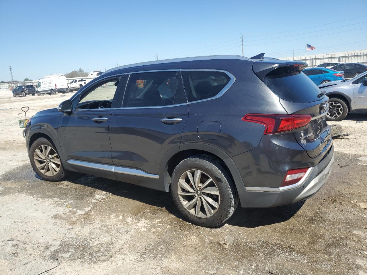 2020 Hyundai Santa Fe - Image 2