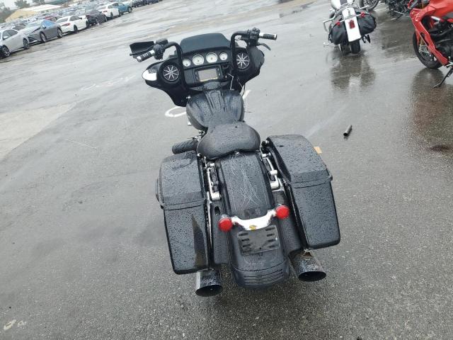  HARLEY-DAVIDSON FL 2016 Чорний