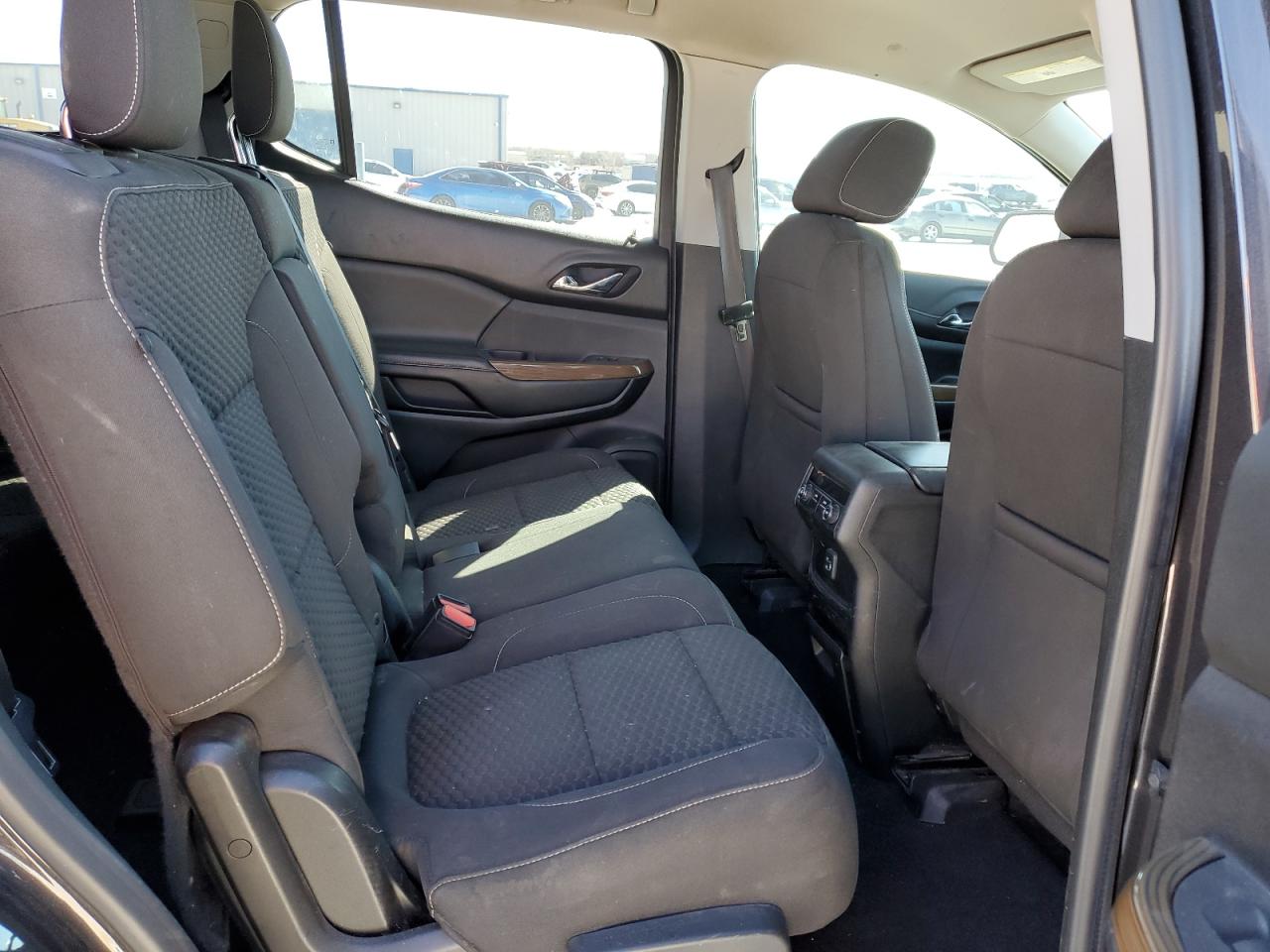 2019 GMC Acadia - Image 11