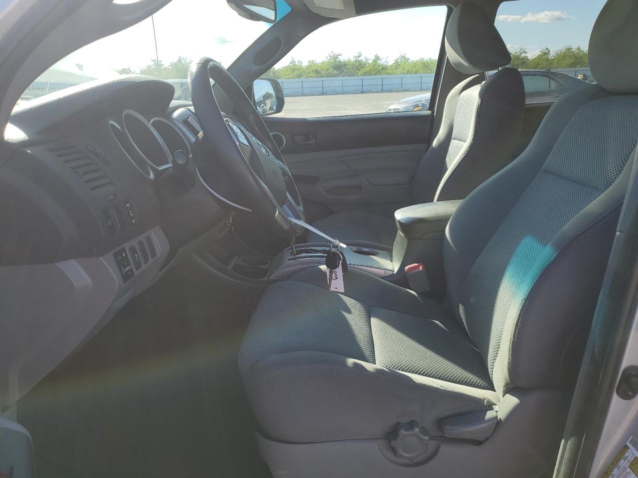 2013 Toyota Tacoma - Image 7
