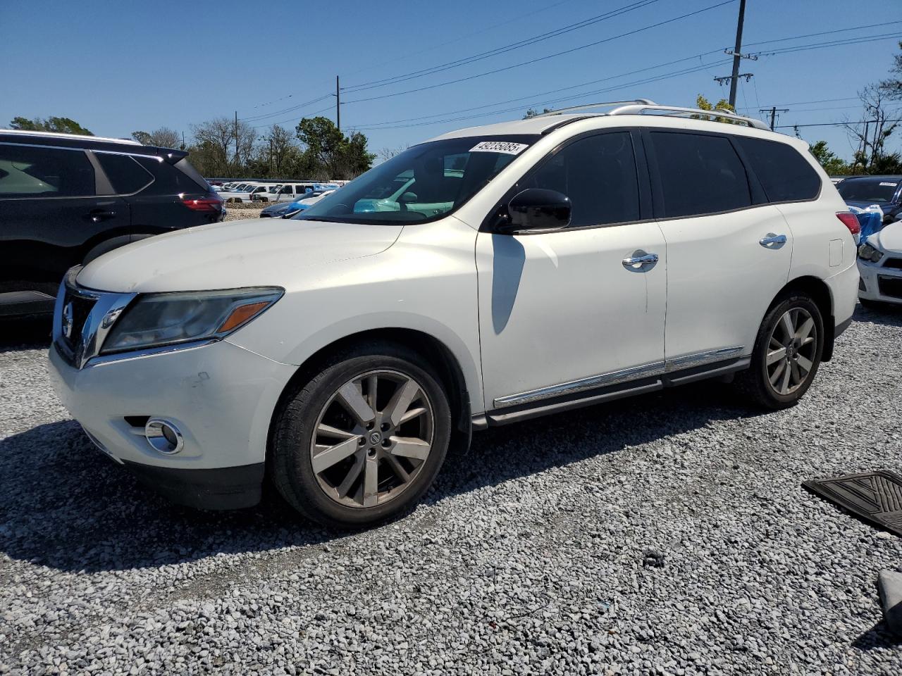 2014 Nissan Pathfinder - Image 1
