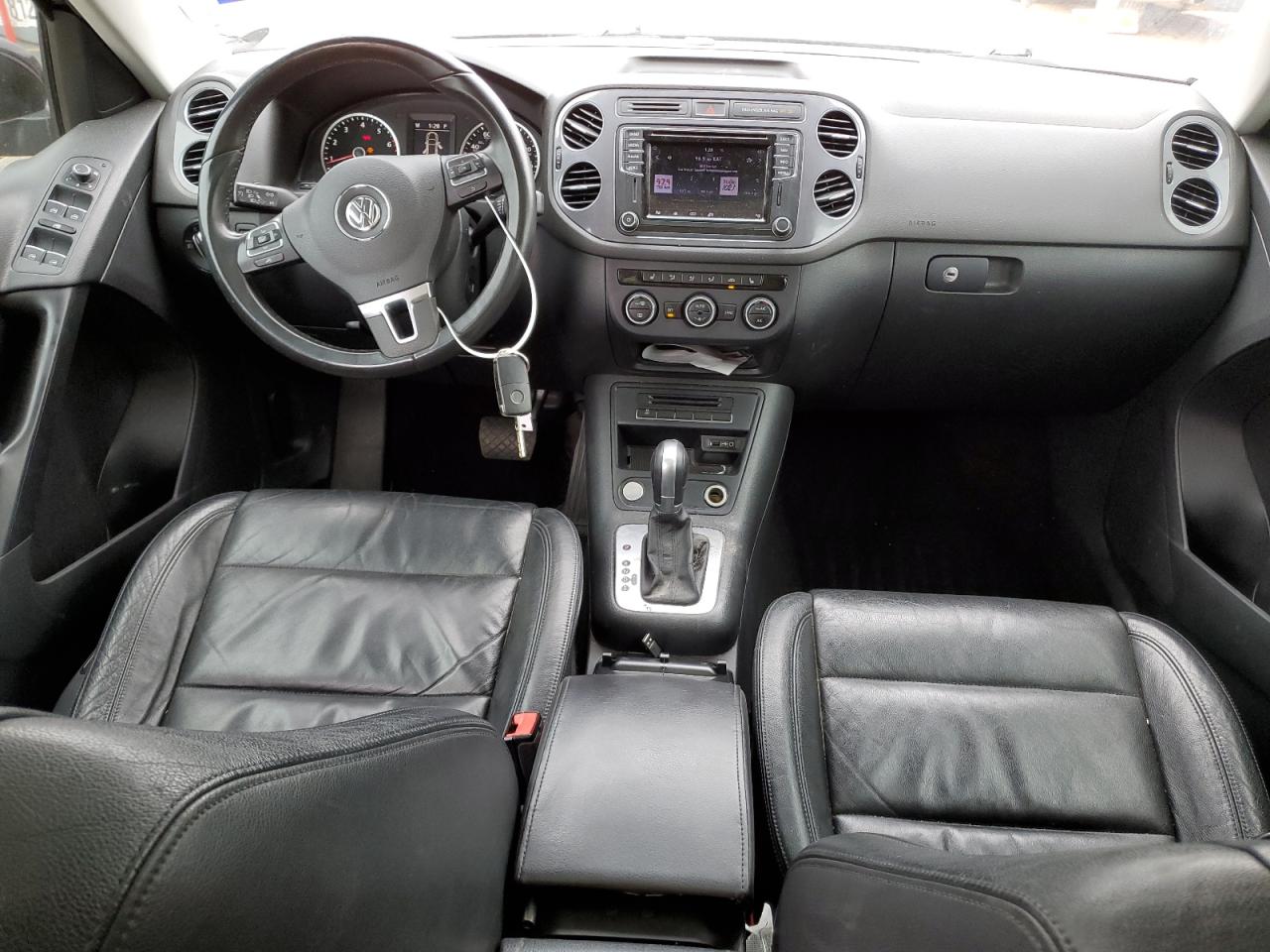 2017 Volkswagen Tiguan - Image 8