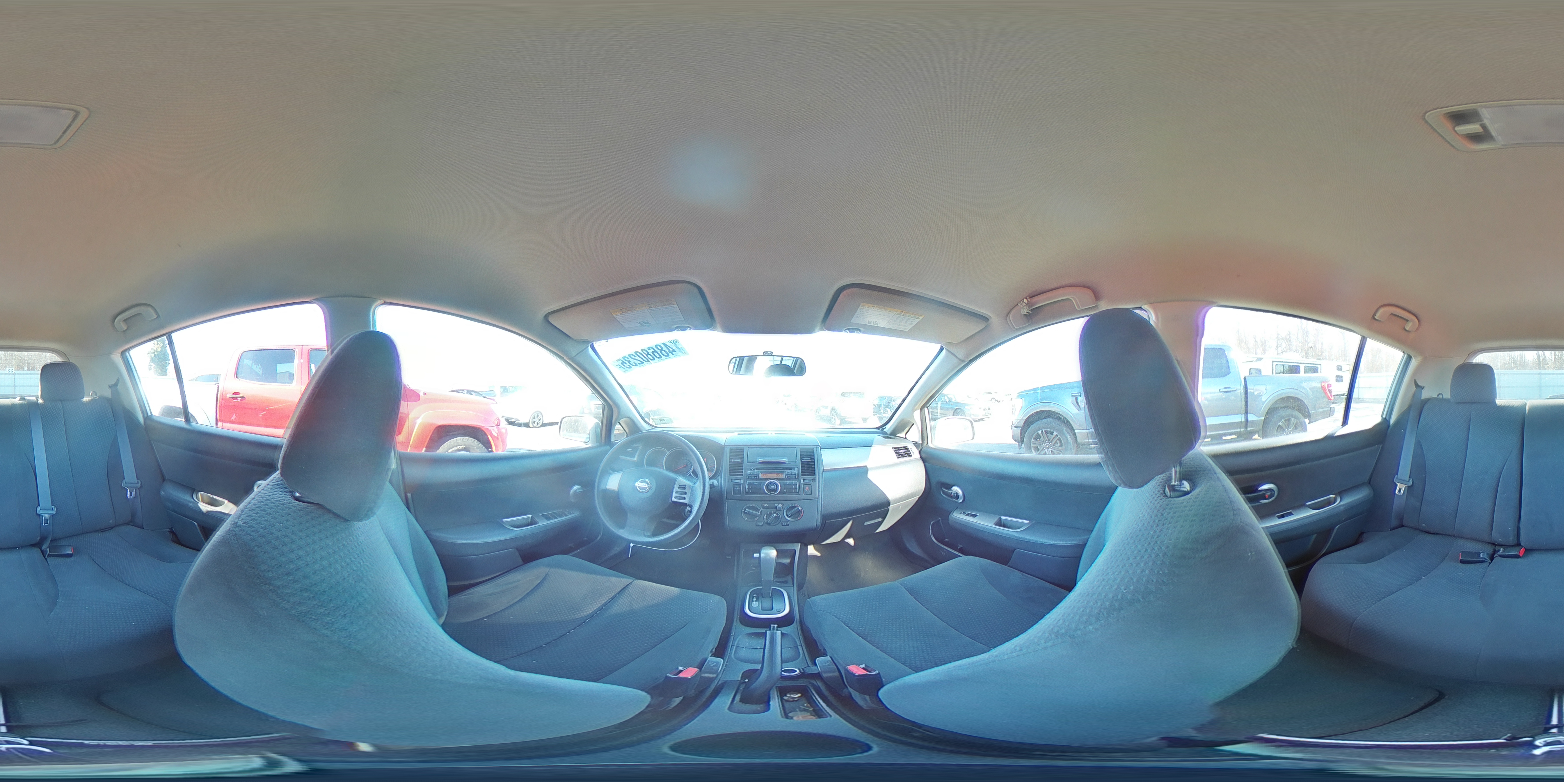 2012 Nissan Versa - Image 13