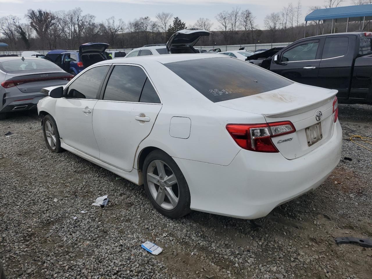 2014 Toyota Camry - Image 2