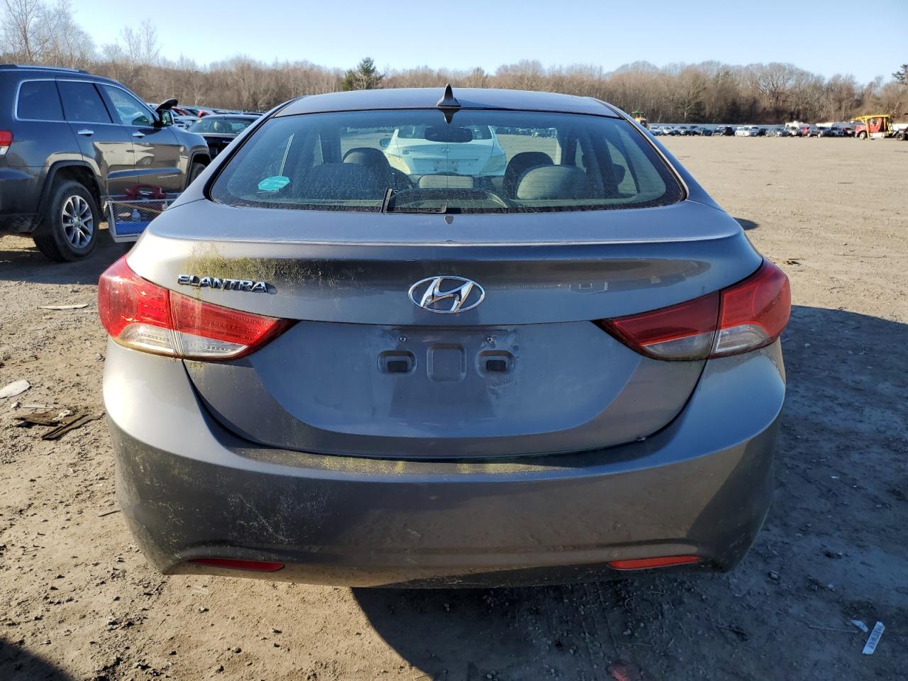 2012 Hyundai Elantra - Image 6