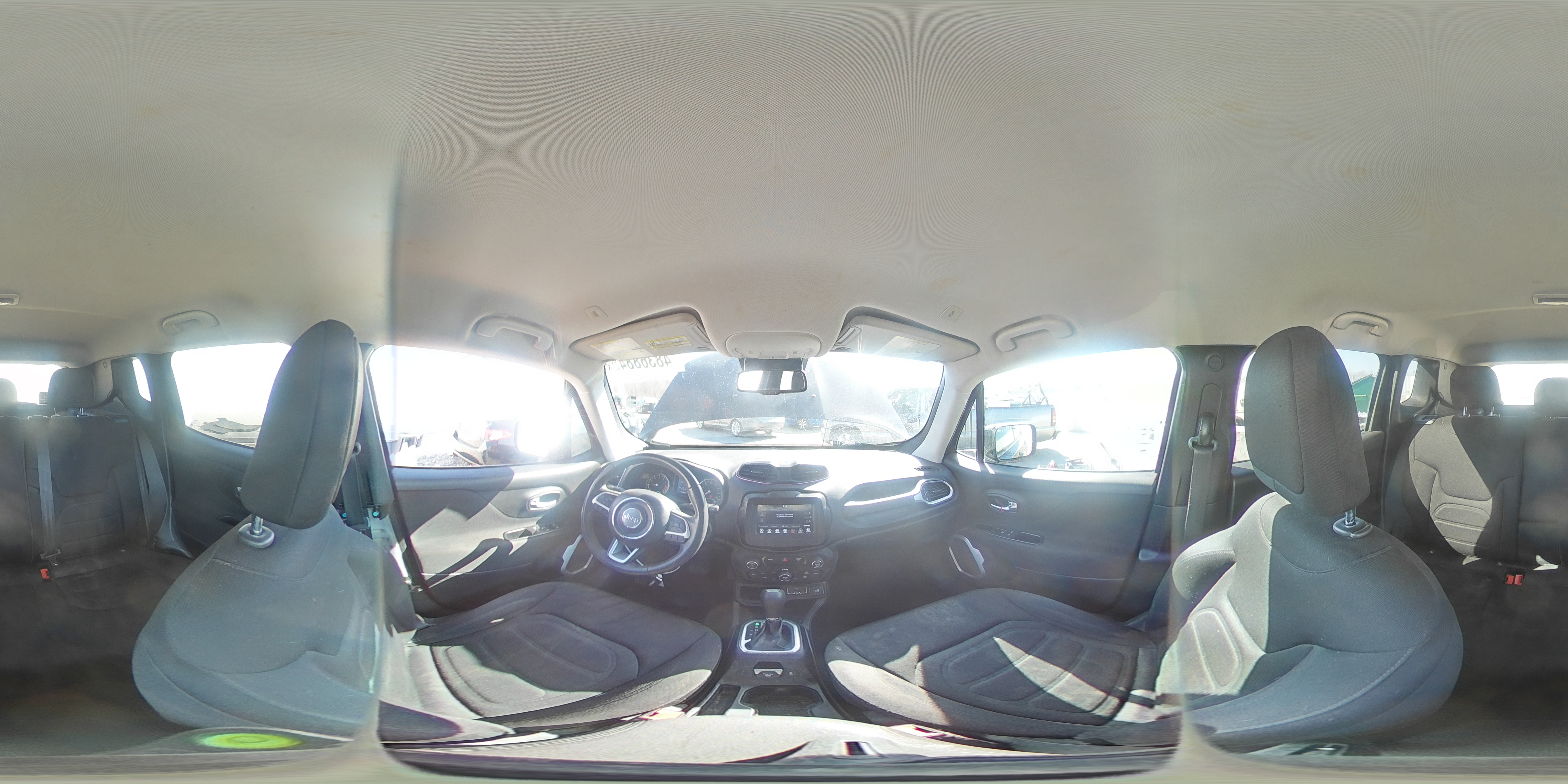 2018 Jeep Renegade - Image 15
