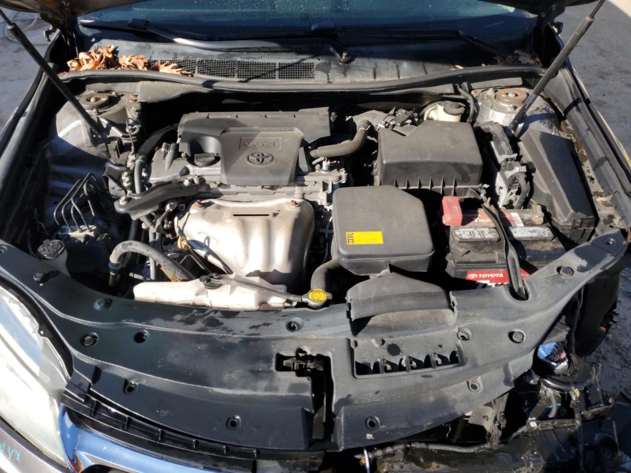 2015 Toyota Camry - Image 11