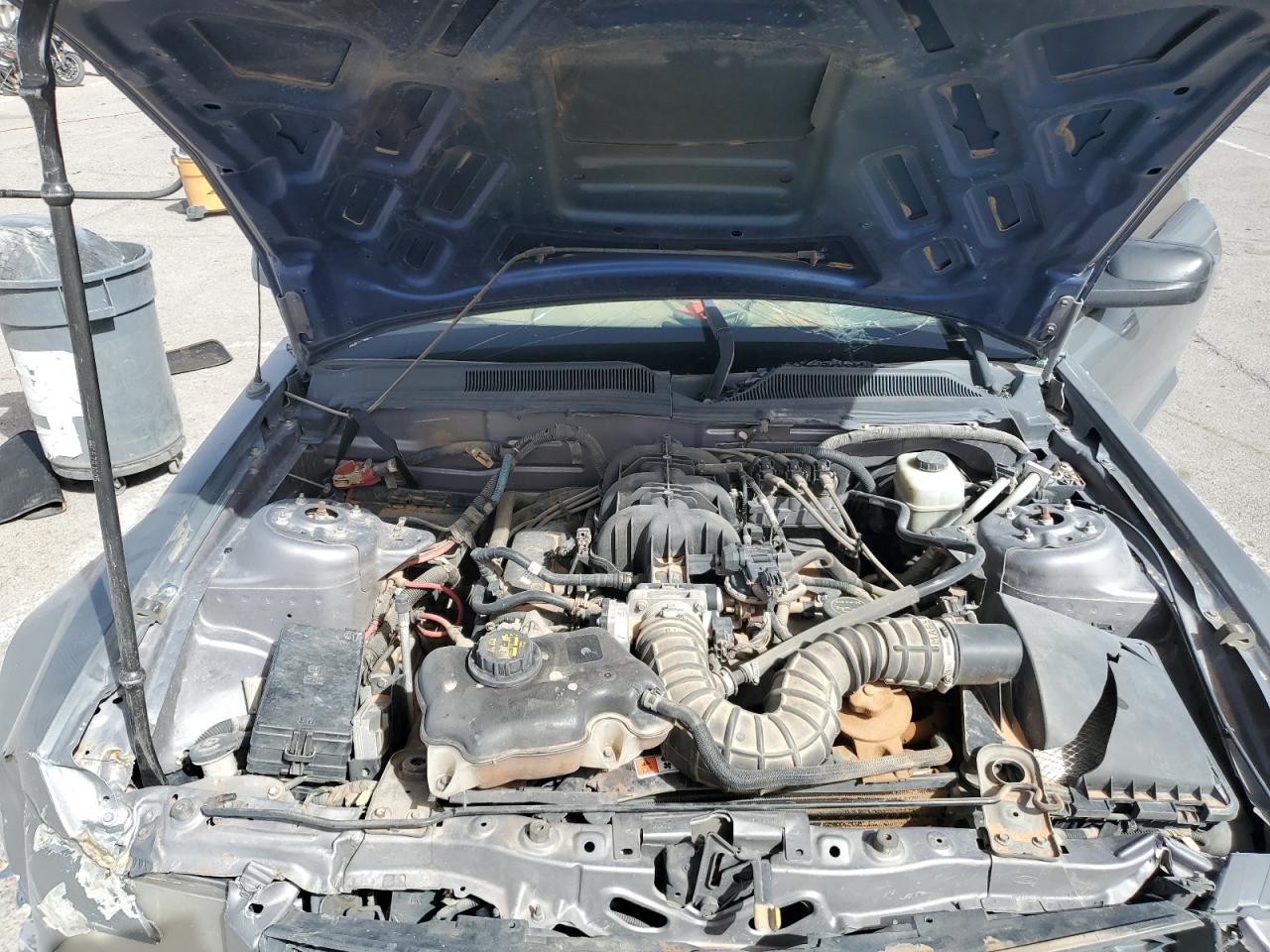 2006 Ford Mustang - Image 13