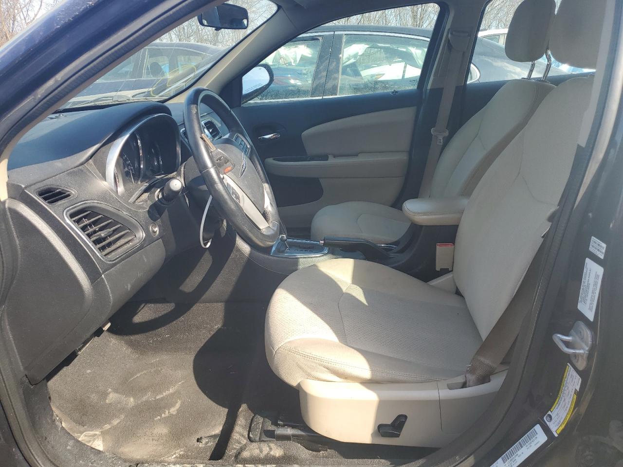 2012 Chrysler 200 - Image 7