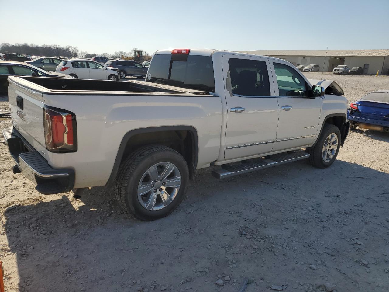 2017 GMC Sierra - Image 3