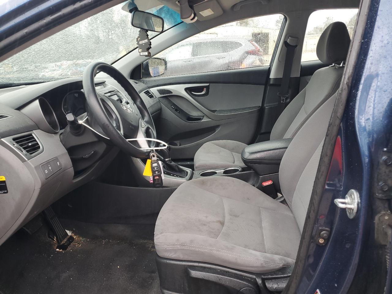 2015 Hyundai Elantra - Image 7