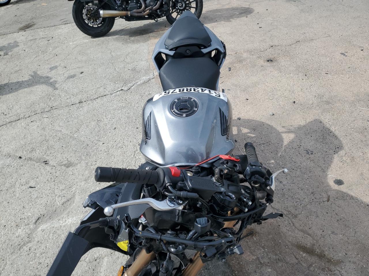 MLHPC6257P5401380 HONDA CBR CYCLE 2023