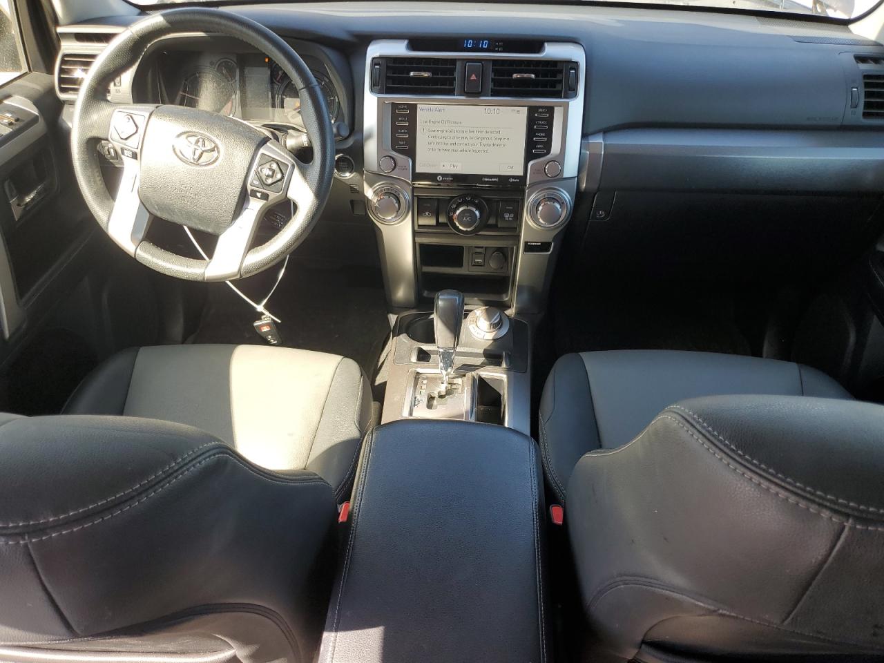 2020 Toyota 4Runner - Image 8