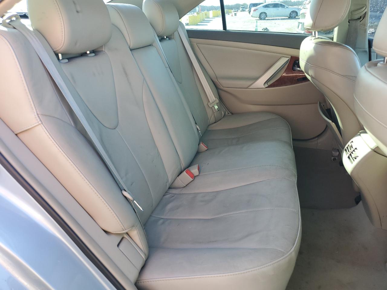 2009 Toyota Camry - Image 10
