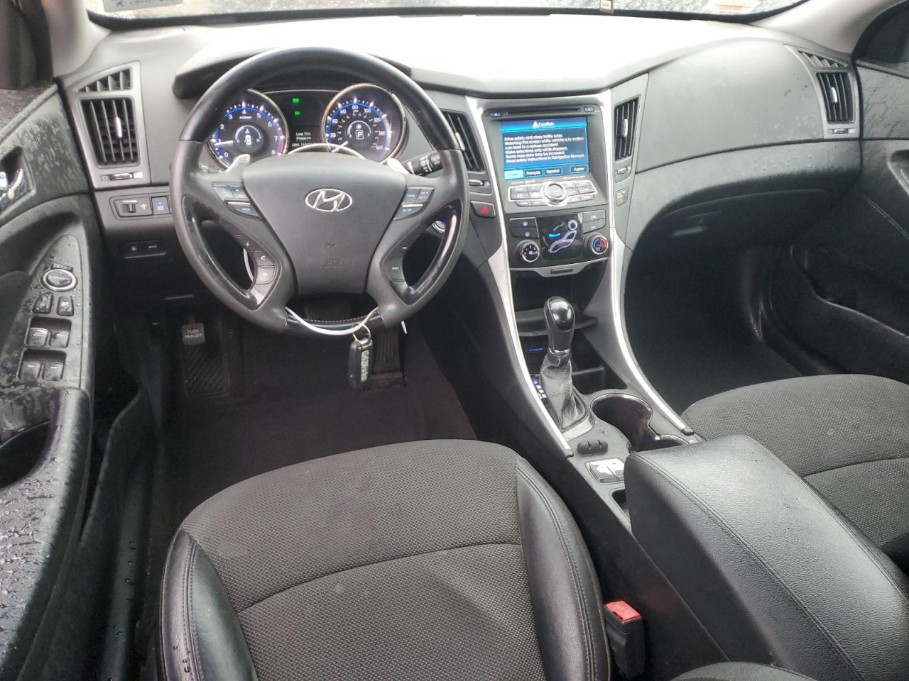 2013 Hyundai Sonata - Image 8