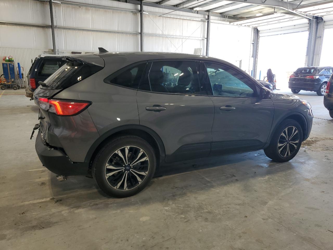 1FMCU9G60NUB40450 FORD ESCAPE 2022