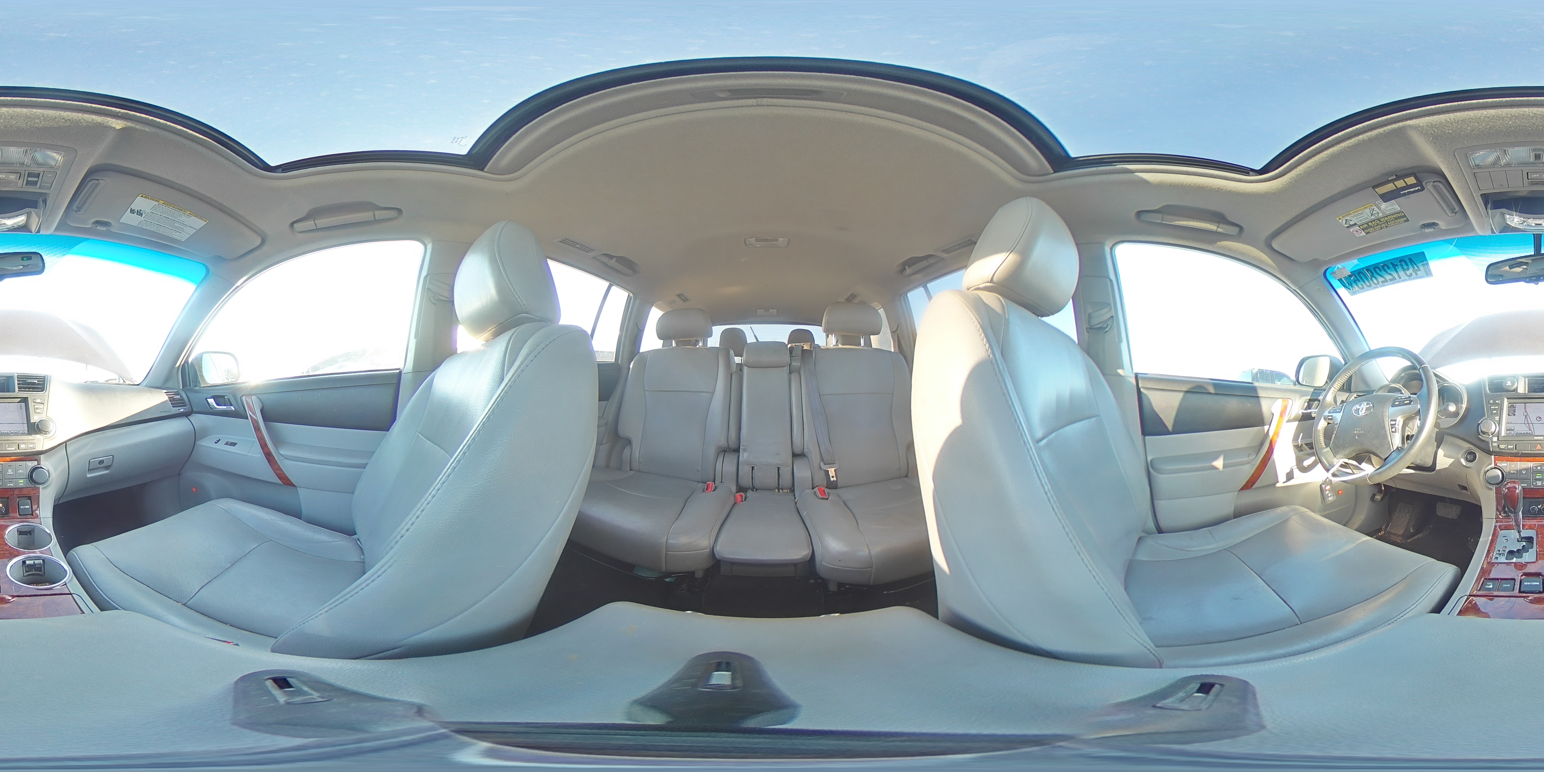 2012 Toyota Highlander - Image 14