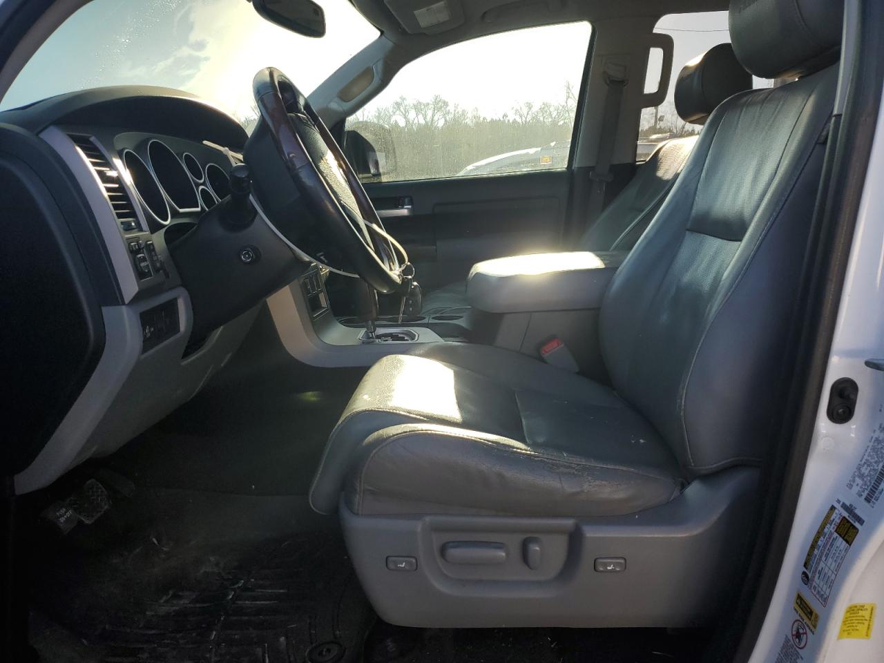 2013 Toyota Tundra - Image 7