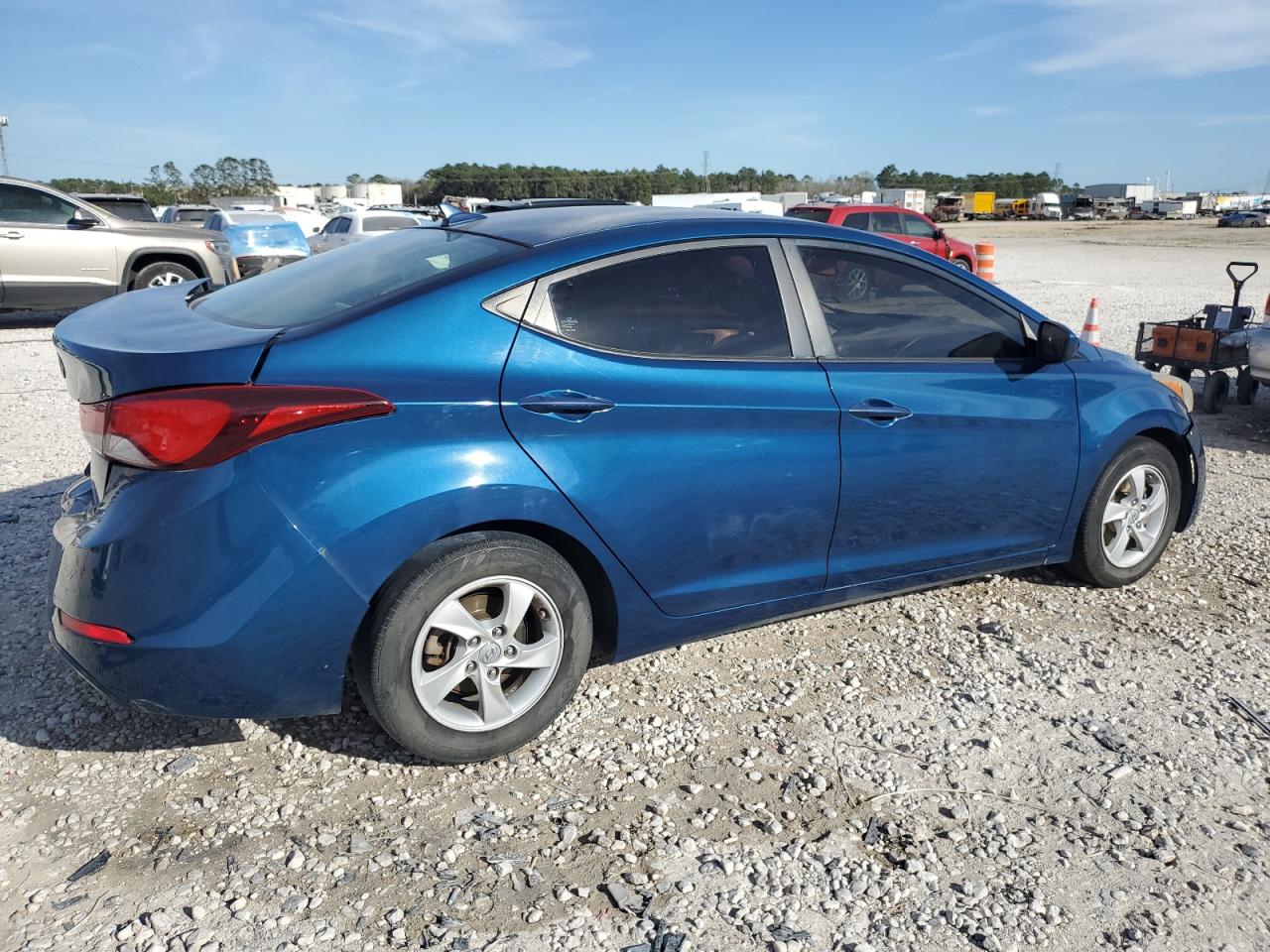 2014 Hyundai Elantra - Image 3