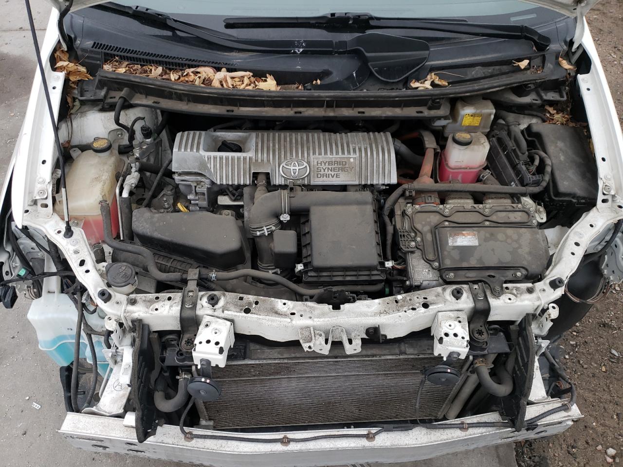 2013 Toyota Prius - Image 11