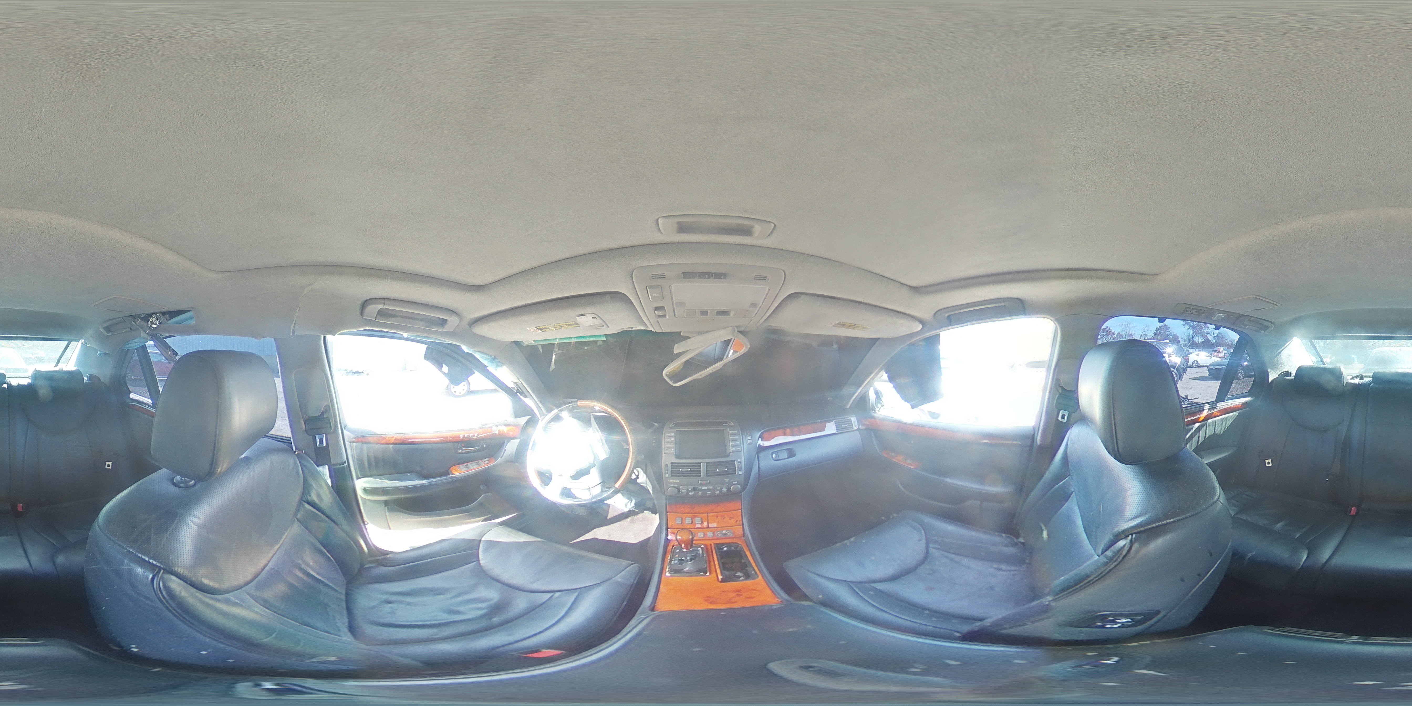 2004 Lexus LS - Image 13