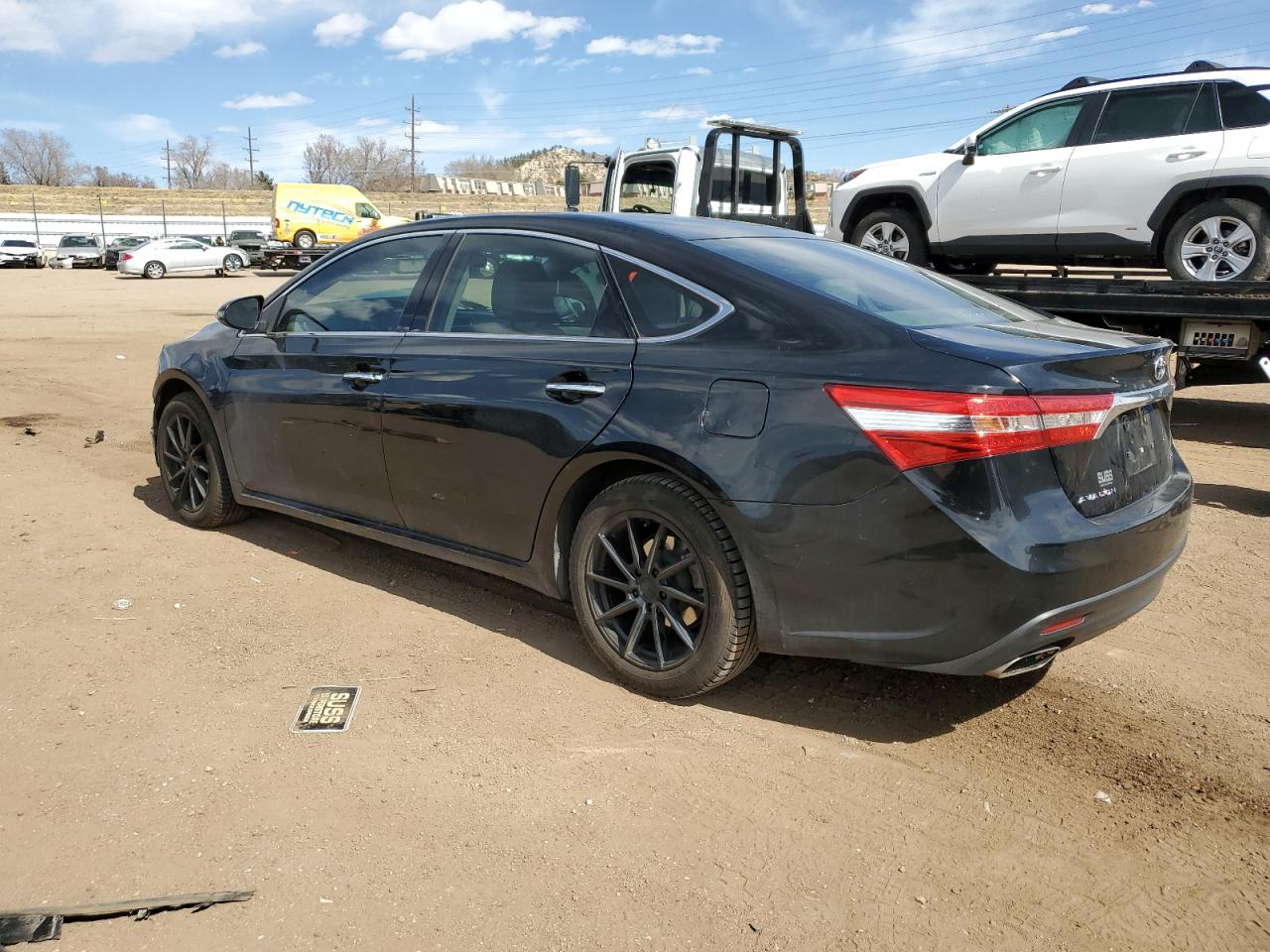 2013 Toyota Avalon - Image 2