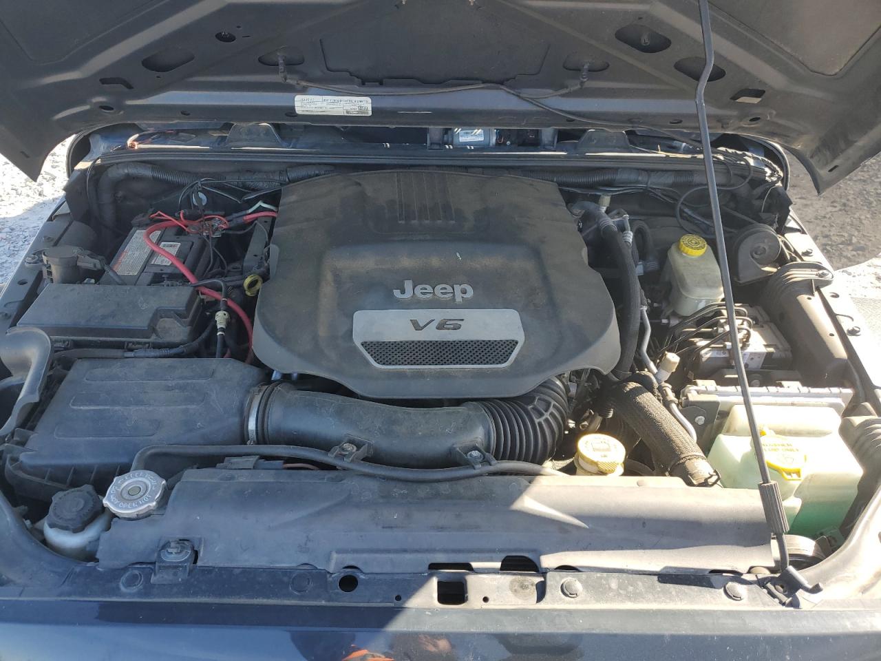 2016 Jeep Wrangler Unlimited Sport VIN: 1C4BJWDG1GL195034 Lot: 47879395